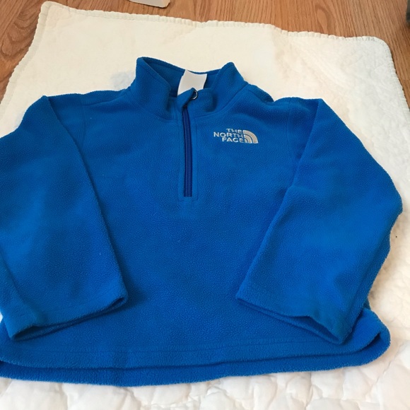 NF fleece 1/4 zipped up polo shirt. - Picture 3 of 7